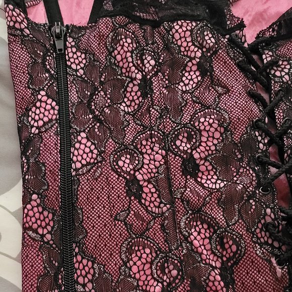 NWOT Fuchsia Lace-Sleeve Corset - Sz 36 - Picture 3 of 6